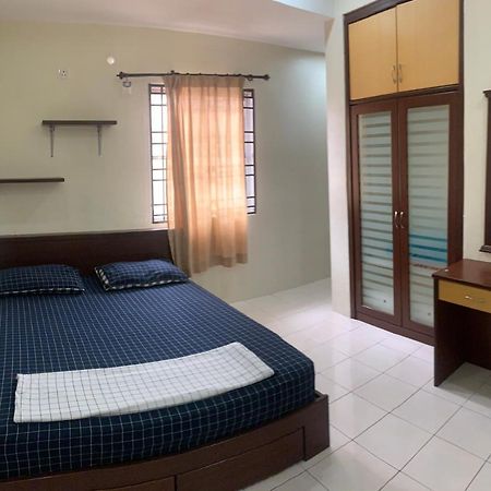 Awani Homestay Seberang Jaya Permatang Janggus Exterior foto