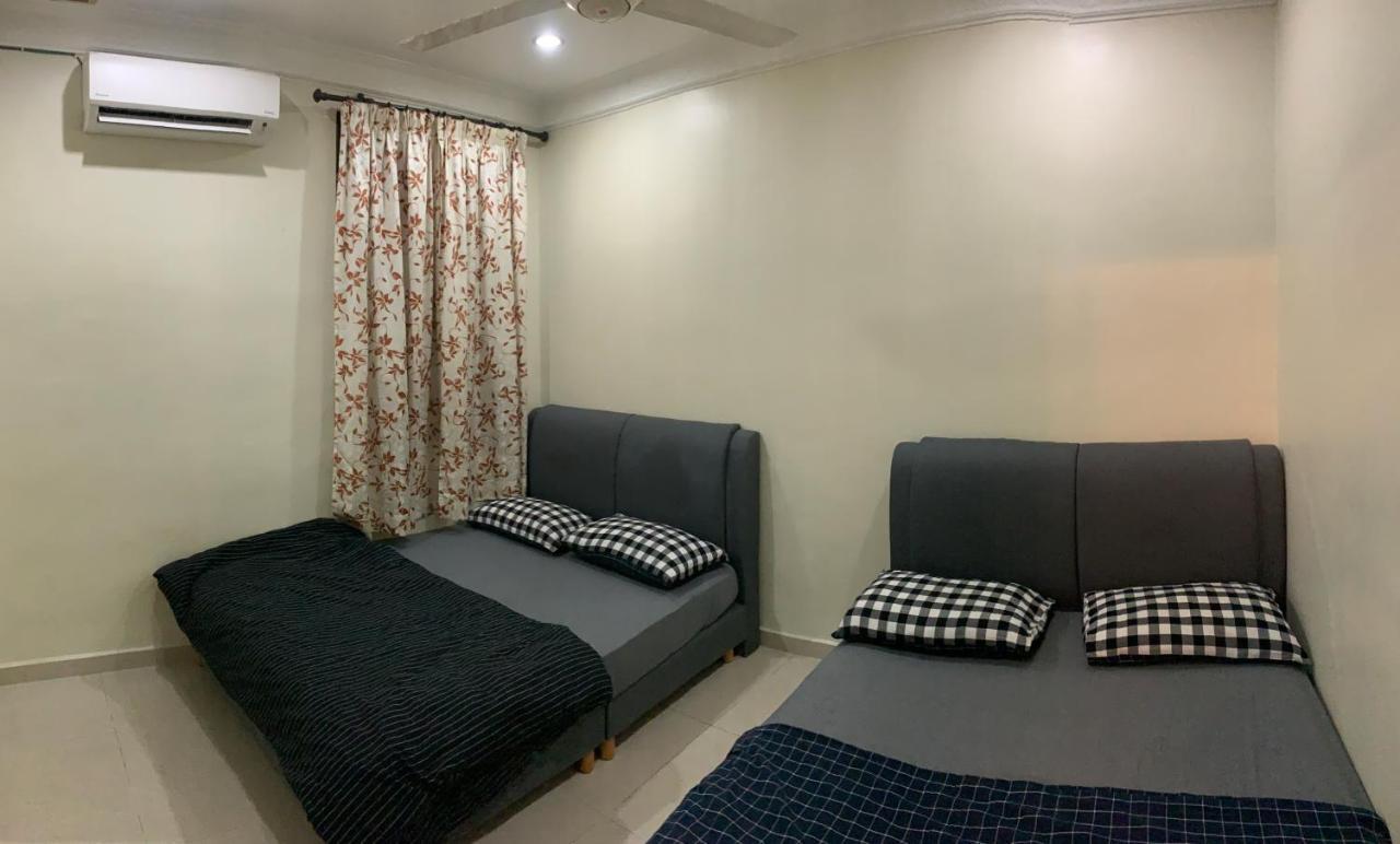 Awani Homestay Seberang Jaya Permatang Janggus Exterior foto